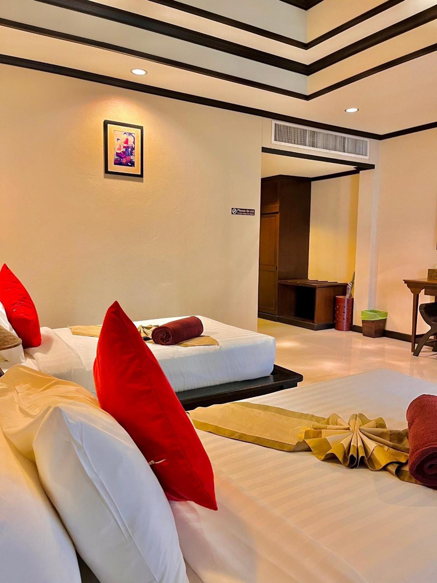 Kanok Buri Resort Lipa Noi Dış mekan fotoğraf