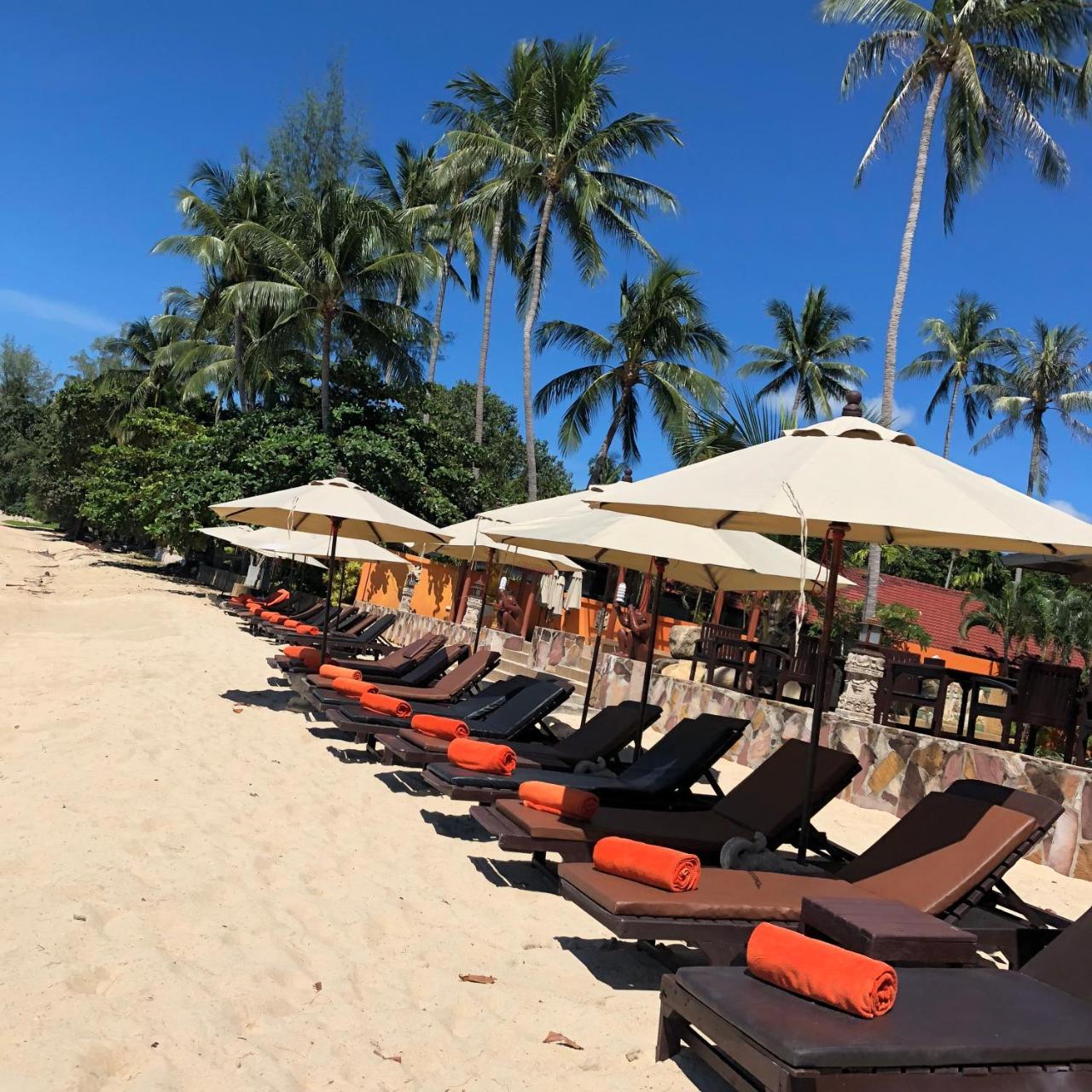 Kanok Buri Resort Lipa Noi Dış mekan fotoğraf